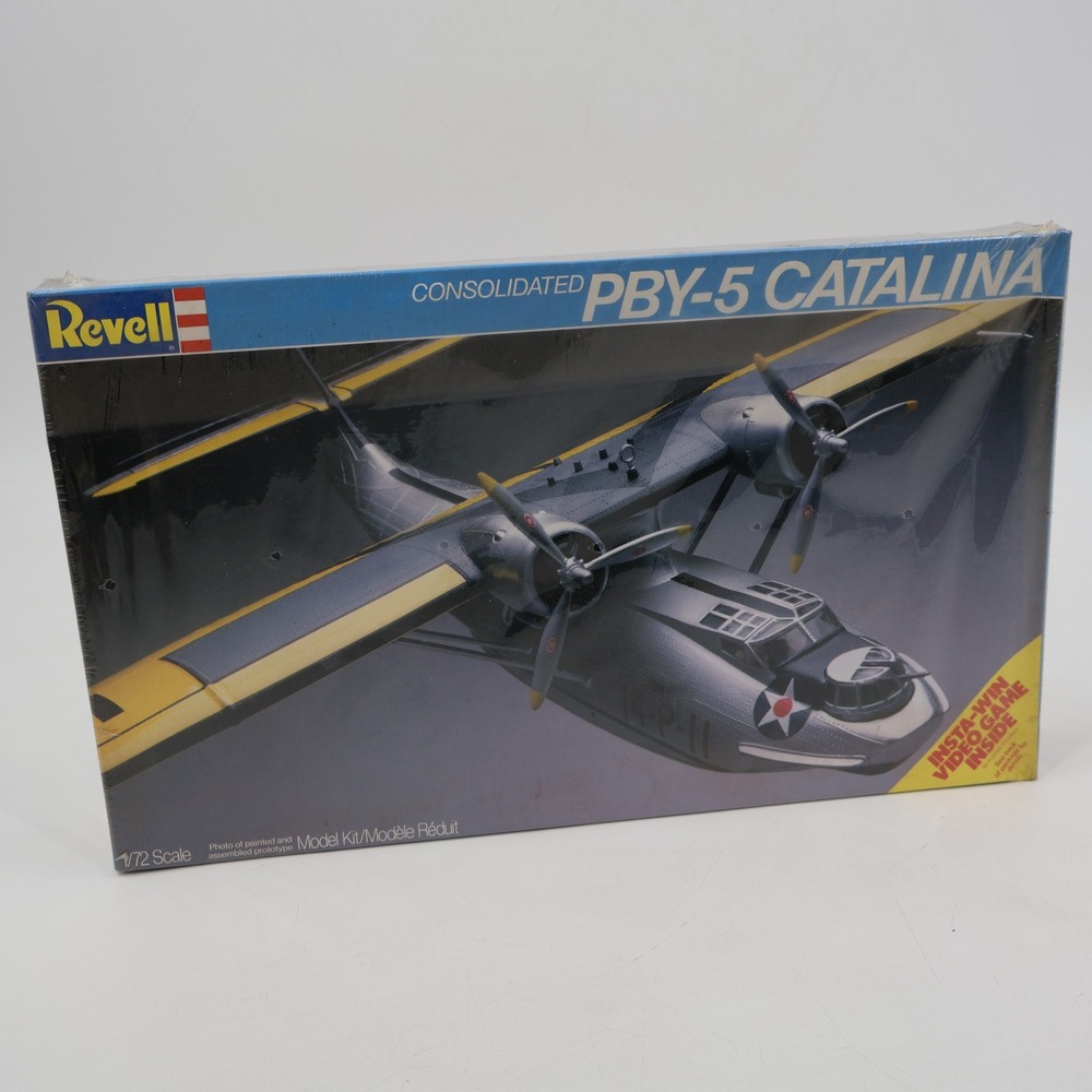 Revell PBY-5 Catalina Model Kit 1/72 Scale 1982 Vintage Sealed 4522 Aircraft